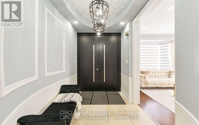 Photo - 2 Learmont Ave