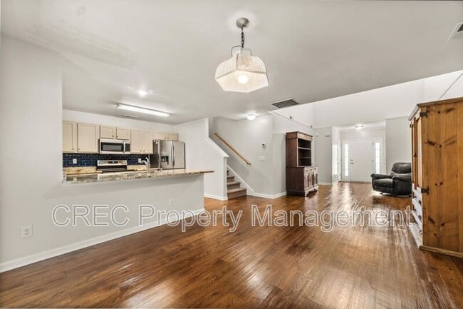 Photo - 2451 Scholar Ln