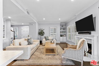 Photo - 1144 Yale St