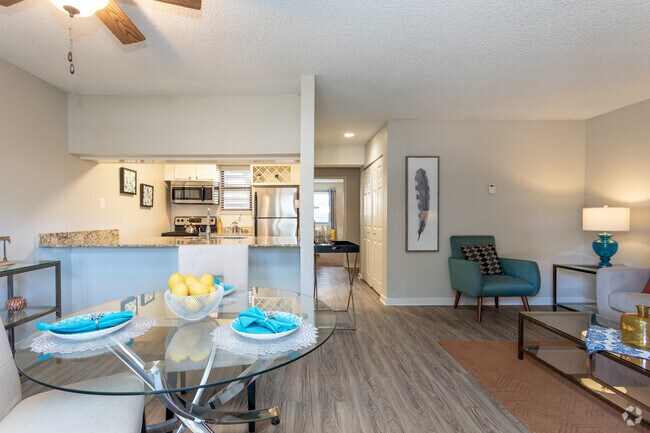 1HAB, 1BA - 750 ft² - Arabella