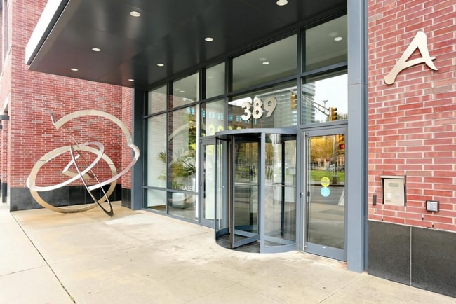 Photo - 389 Washington St