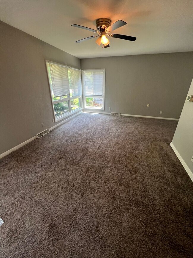 Photo - 3 bedroom Home in Rock Island