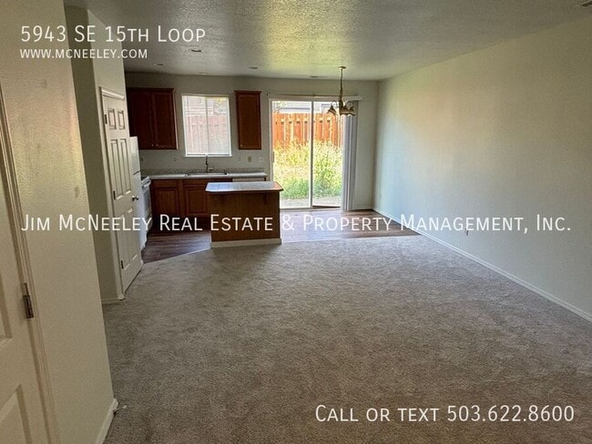 Photo - 5943 SE 15th Loop