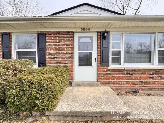 Photo - 3854 Northampton Dr