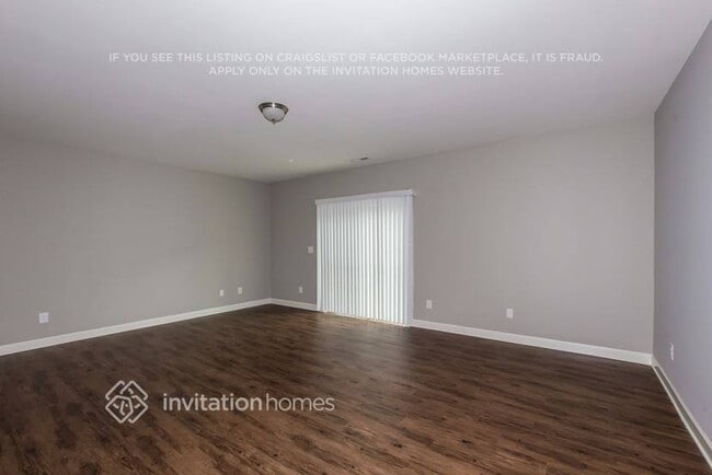 Photo - 122 Four Seasons Way