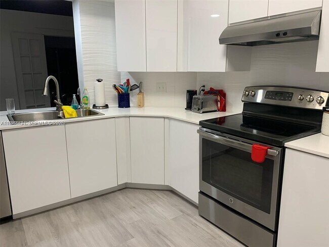 Photo - 3245 NE 184th St Unit 13313