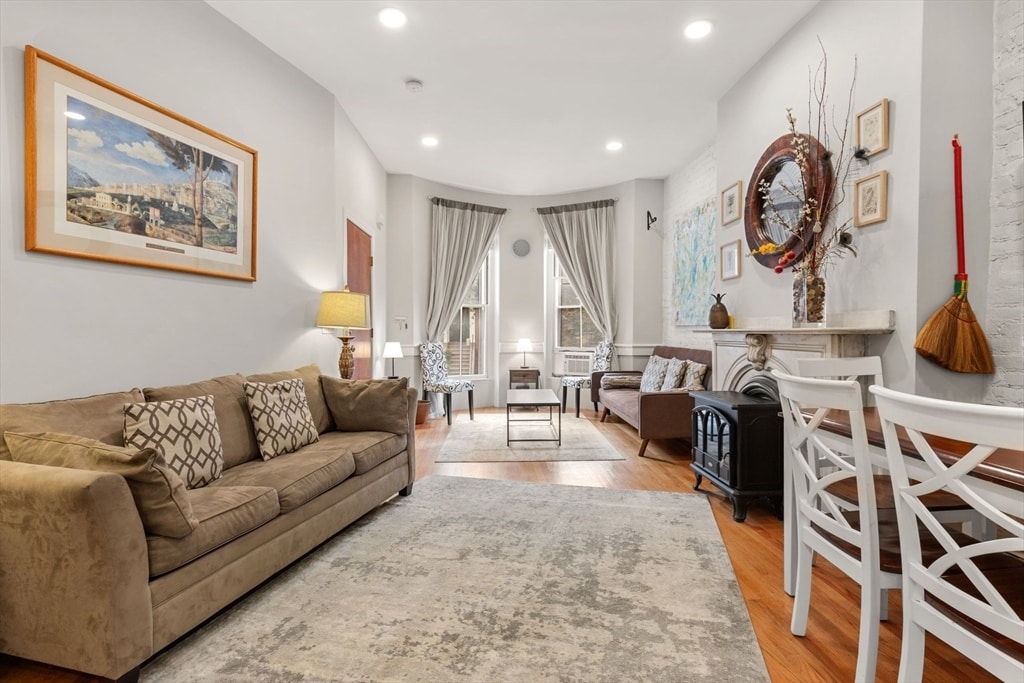 Photo - 48 Appleton St Unidad 2