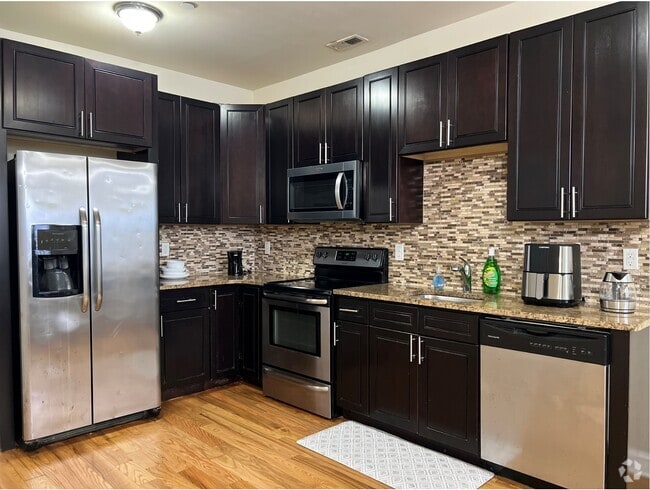 Kitchen with Air Fryer, Kettle etc - 2043 N Gratz St Rental