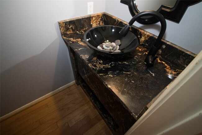 Photo - 310 Cheddington Dr