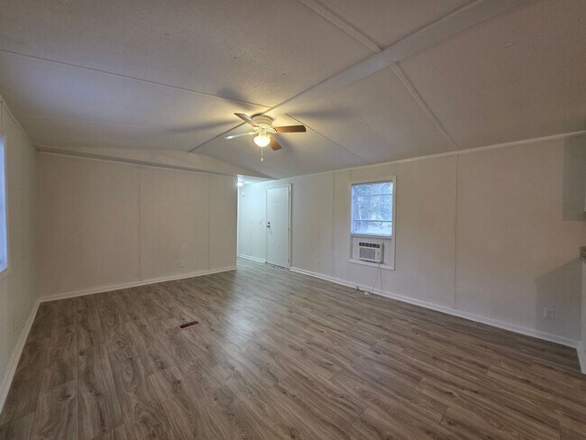 Photo - Newly Remodeled Trailer - Close to New River Air Station