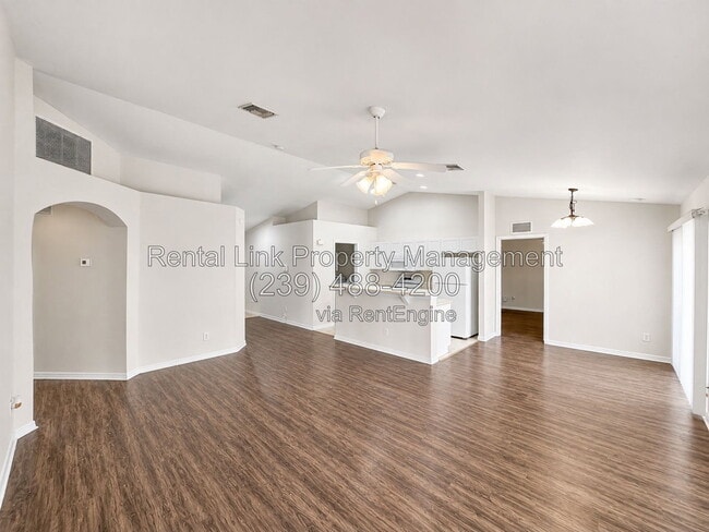 Photo - 764 Breamer Ave S