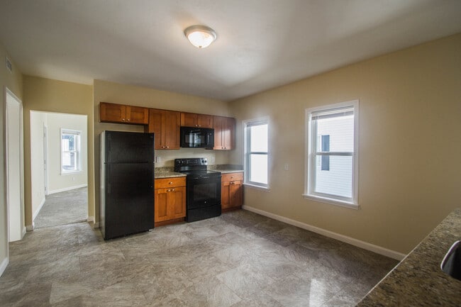 Photo - 21 Wilson St Townhome