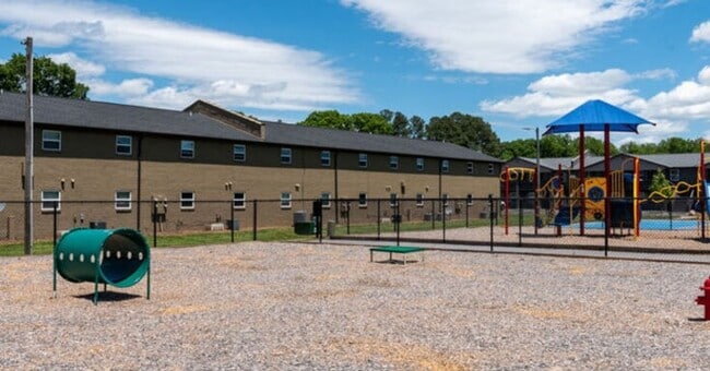 Photo - BC - Broadbay Crossings