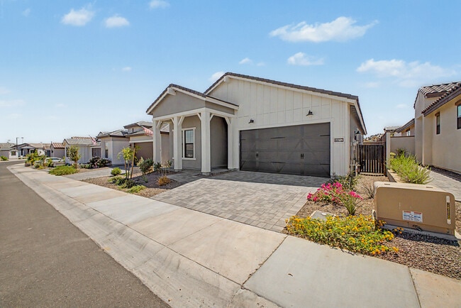 Building Photo - 4412 N 203rd Dr