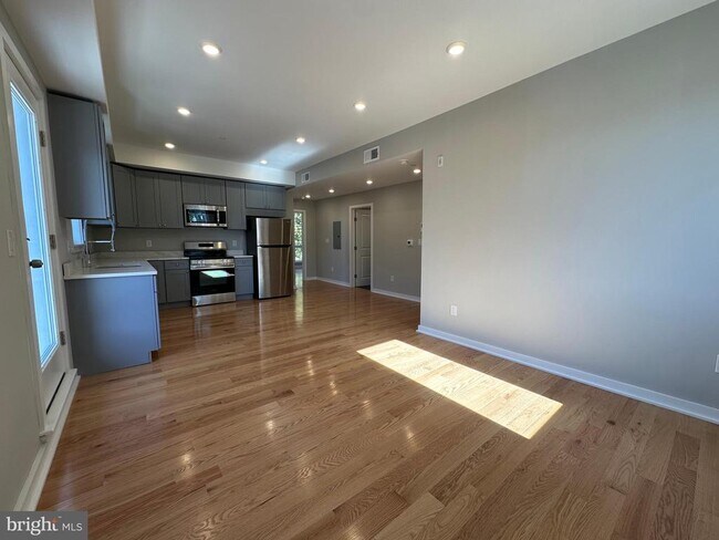 Photo - 914 W Susquehanna Ave Unidad 3C