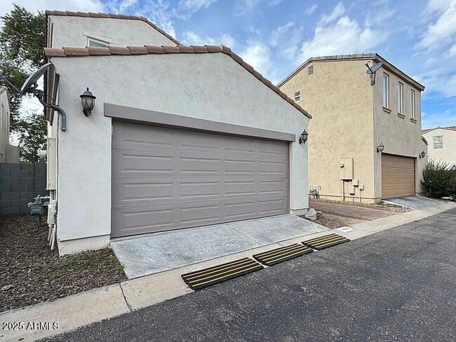 Photo - 2909 N 48th St