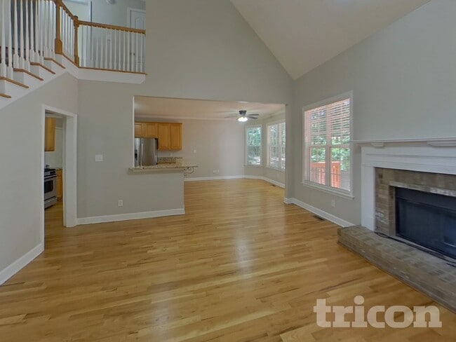 Photo - 111 Beaverbrook Ln