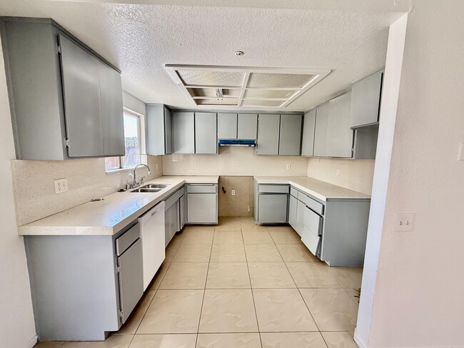 Photo - 13860 Luis Dr