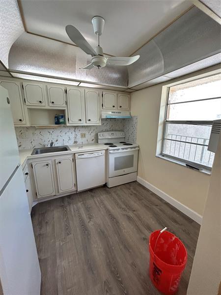 Photo - 1030 Country Club Dr Unidad 308