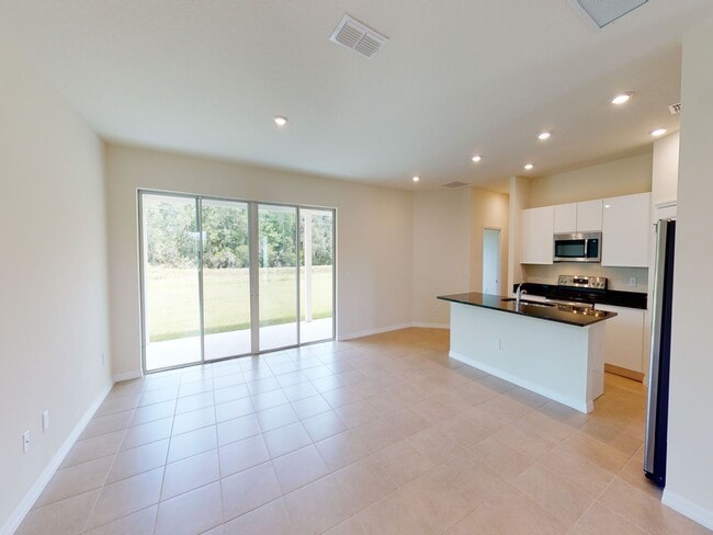 Photo - 351 San Filippo Dr SE