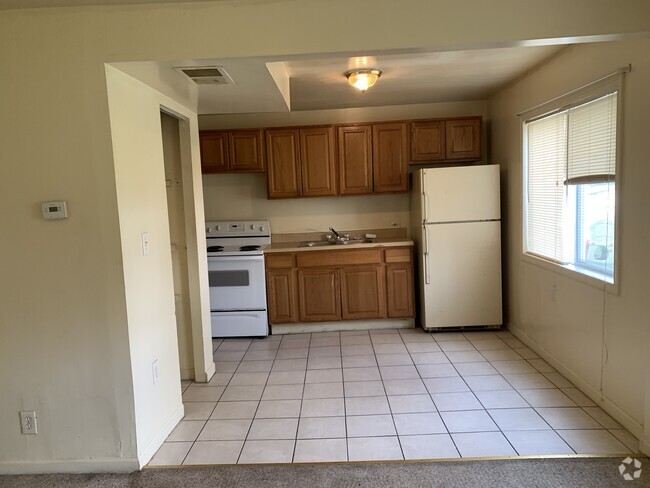 Kitchen - 32264 Oscoda Ct Unit 32264 Rental