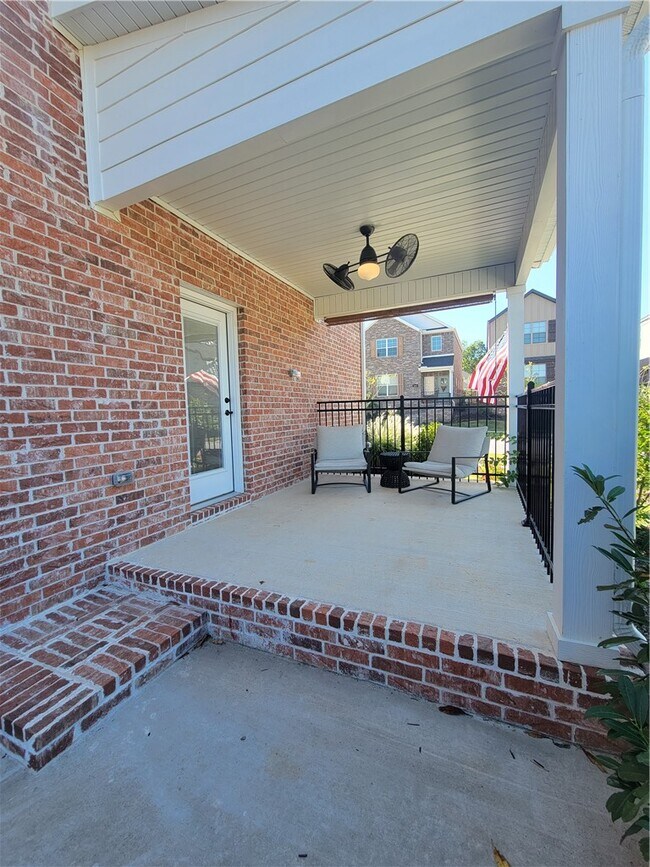Photo - 2302 E Frontier Elm Dr