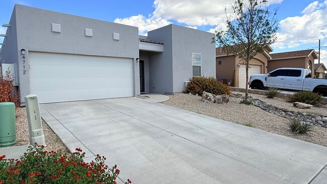 Photo - Modern comfort in Del Rey Estates