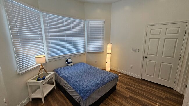 Bedroom - 2084 W 24th St