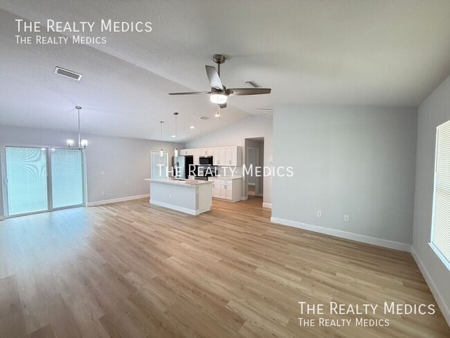 Photo - 16815 SW 50th Cir