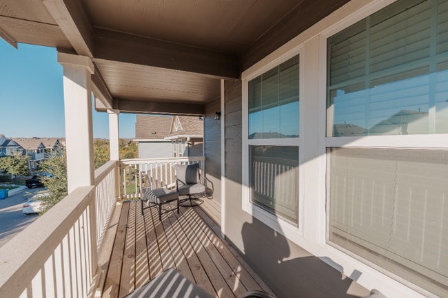 Photo - 17915 Papaveri Wy
