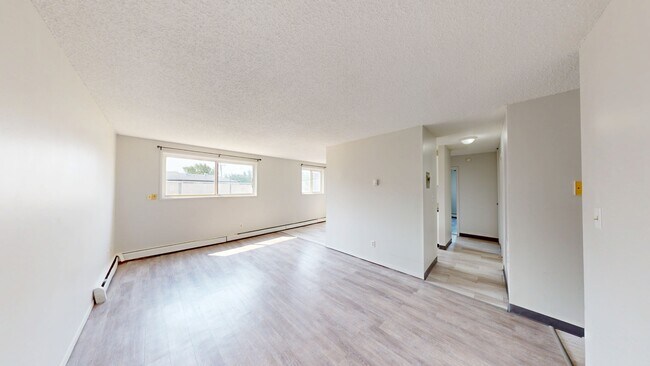 Photo - 9515-9100 100 Ave. Unité 107