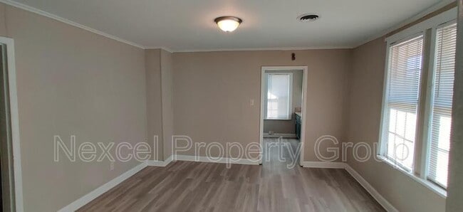 Photo - 580 Josephine St