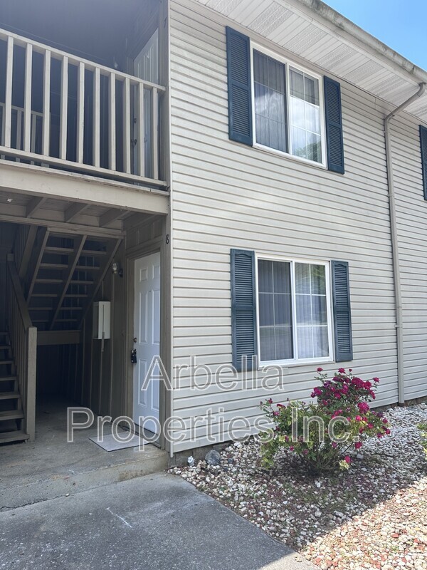 Building Photo - 103 Beech St Unit Apt 8