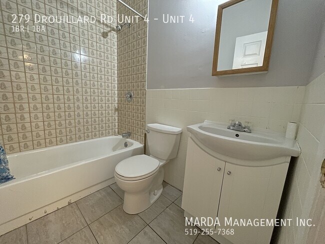 Photo - SPACIOUS 1 BED/1 BATH UNIT IN SECURE WALKERVILLE  BUILDING + HYDRO Unit 4