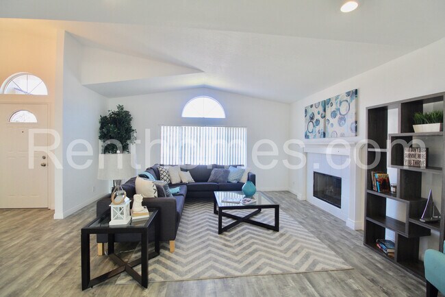 Photo - 11327 Linares St