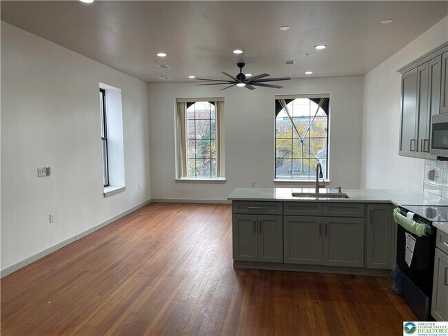 Photo - 711 W Chew St Unidad 3