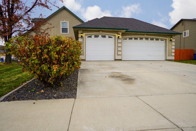 Photo - 11565 W Zachery Ave