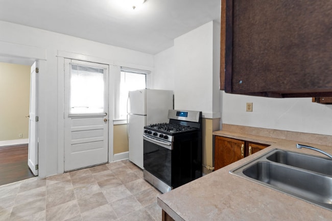 226 Court St Unit 10