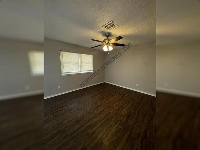 Photo - 4709 Meench Dr