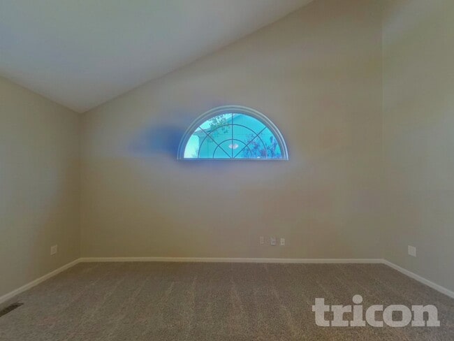 Photo - 327 Shenandoah Dr