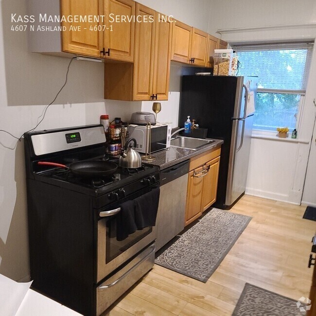Building Photo - 4607 N Ashland Ave Unit 4607-1 Rental