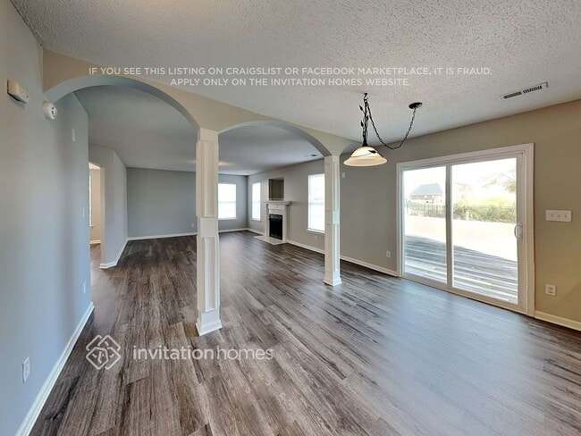 Photo - 5345 Kim St SW