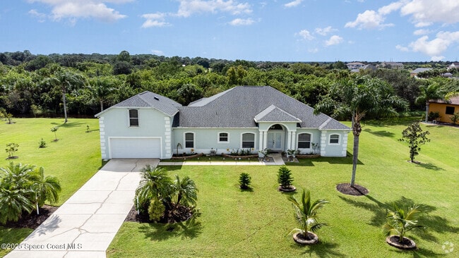Building Photo - 929 Hialeah St Rental