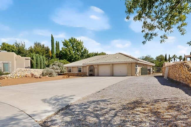 Photo - 2004 Vista Lejano