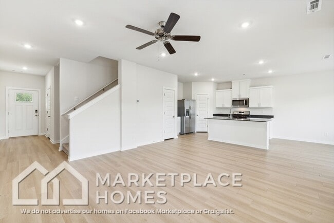 Photo - 5726 Selah St