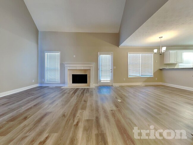 Photo - 265 Wisteria Way