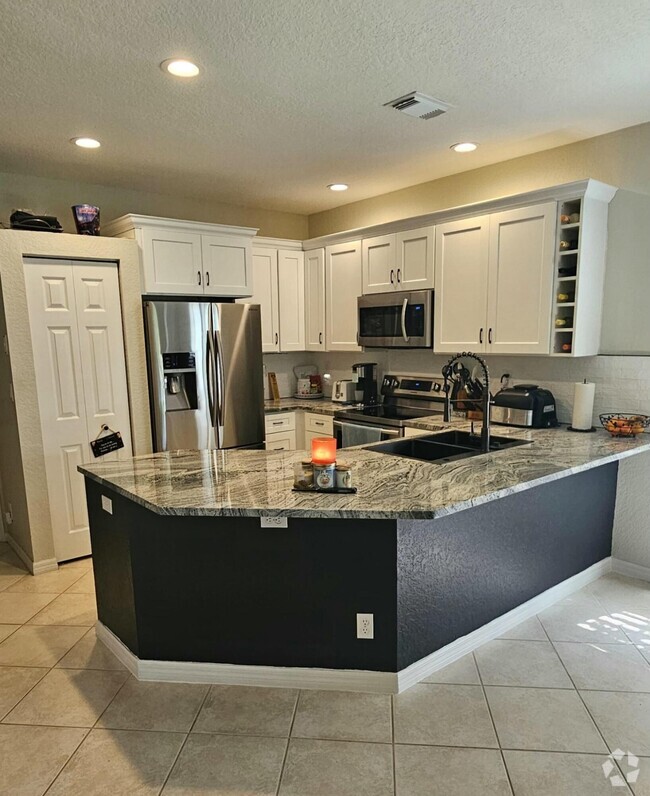 Building Photo - 13756 Creston Pl Rental