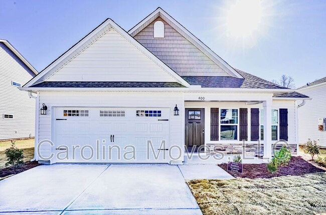 Building Photo - 400 Chinchilla Dr