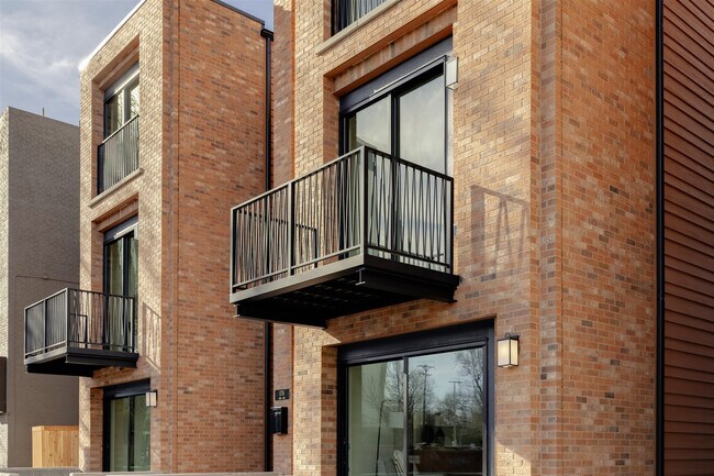 Photo - 1755 N Williams St