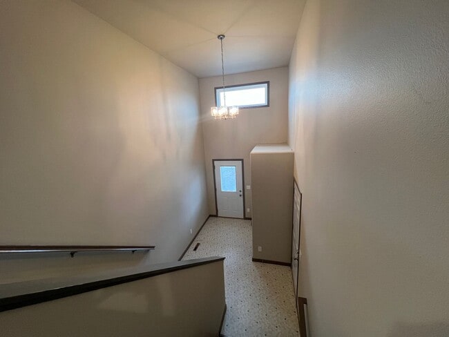 Photo - 756 Prairie Ave